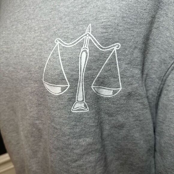 Good American Zodiac Boyfriend Libra Crewneck Sweatshirt - Picture 7 of 12